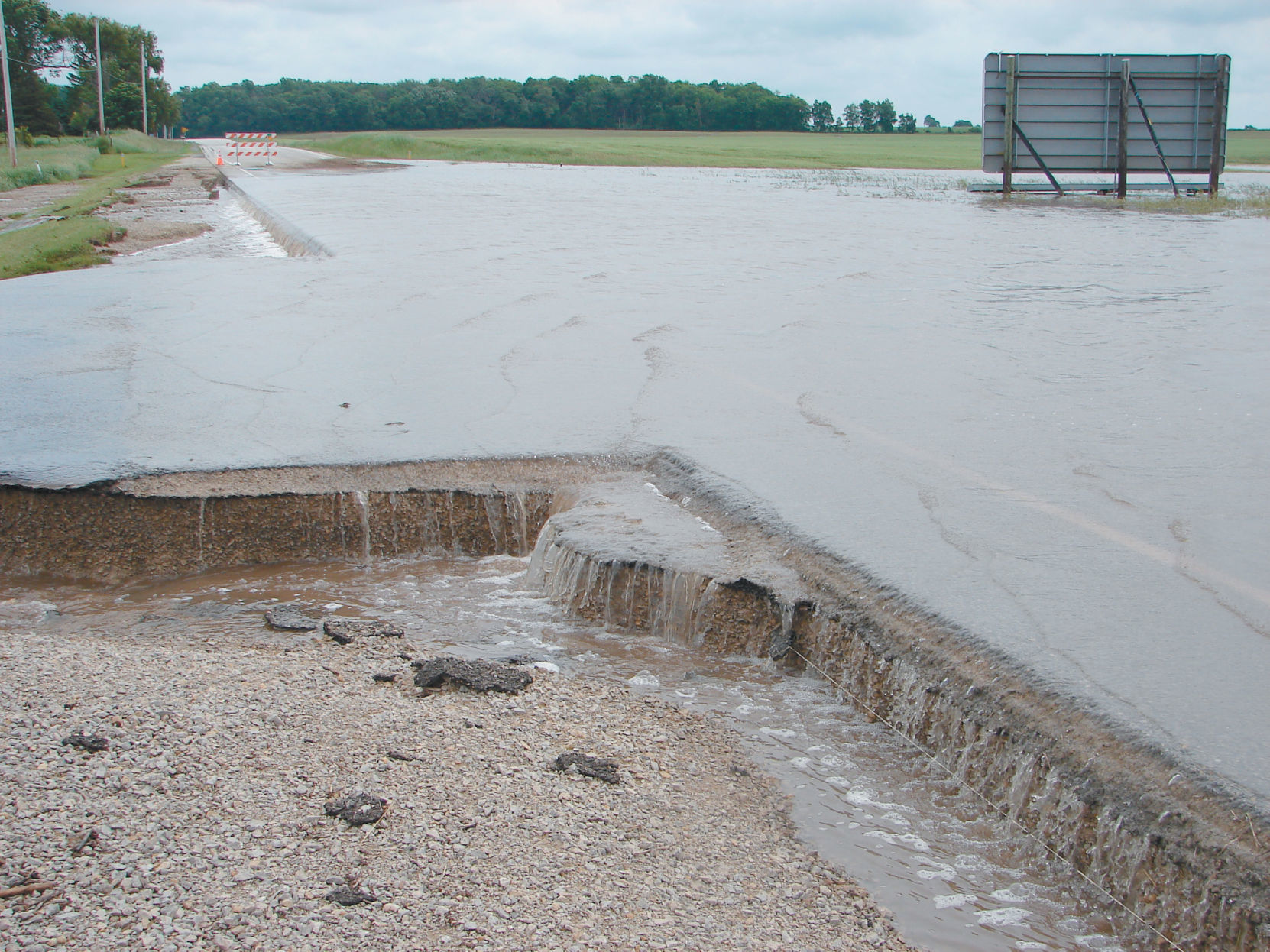 061418-ctzn-news-flood046